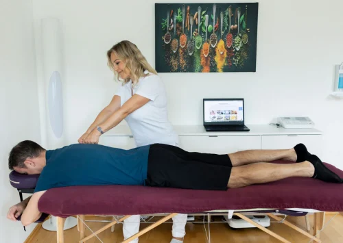 Osteopressur Behandlung – Liebscher & Bracht-Therapeutin Osteopressur Behandlung - Liebscher & Bracht-Therapeutin